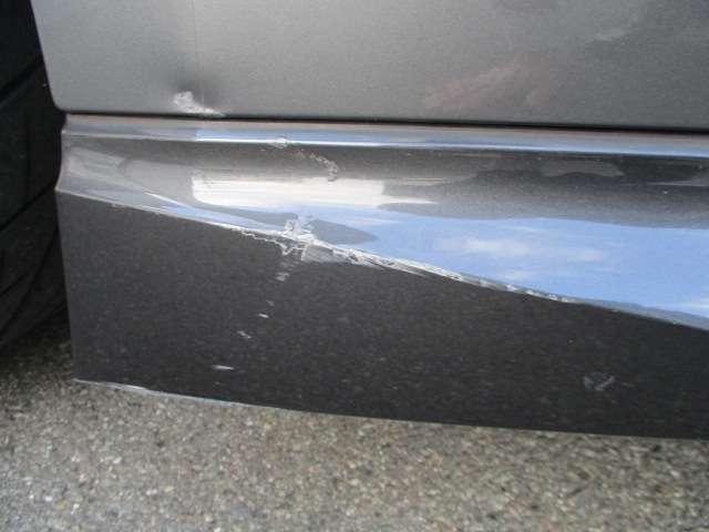 ＧＴ－Ｒ ブラックエディション　日産純正ナビ＆バックカメラ・ＥＴＣ・ドライブレコーダー・オートエアコン・ＬＥＤライト・アルミホイール（18枚目）