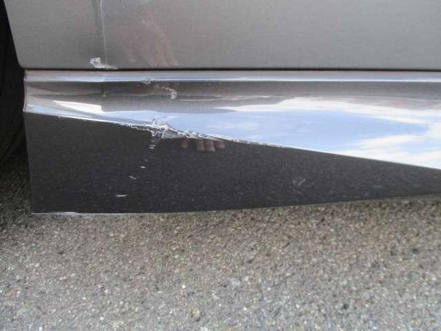 ＧＴ－Ｒ ブラックエディション　日産純正ナビ＆バックカメラ・ＥＴＣ・ドライブレコーダー・オートエアコン・ＬＥＤライト・アルミホイール（19枚目）