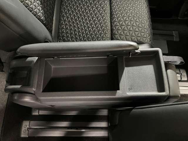 セレナ ハイウェイスターＶ　防水シート仕様・プロパイロット機能・純正９インチナビ＆アラウンドビューカメラ・ＥＴＣ・スマートミラー・両側電動スライドドア・ＬＥＤライト・アルミホイール・衝突被害軽減ブレーキ・踏み間違い防止アシスト（46枚目）