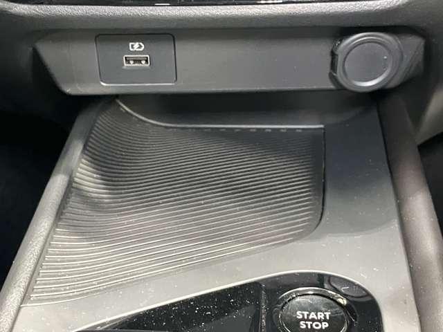 �t�r�a���d�|�[�g������̂ŃX�}�[�g�t�H���Ȃǂ̏[�d�ɂ����p���������܂��B