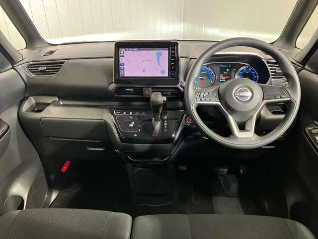 ルークス ハイウェイスター　Ｘ　当社試乗車アップ・純正９インチナビ＆アラウンドビューカメラ・ＥＴＣ・電動スライドドア・オートエアコン＆リヤシーリングファン・ＬＥＤライト・アルミホイール・衝突被害軽減ブレーキ・踏み間違い防止アシスト（4枚目）