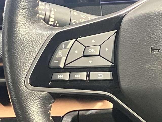 �y�n���h���X�C�b�`�z�n���h�������𗣂����ƂȂ��A�I�[�f�B�I�⃁�[�^�[���̉t���̑��삪�茳�̃X�e�A�����O�X�C�b�`�ŊȒP��