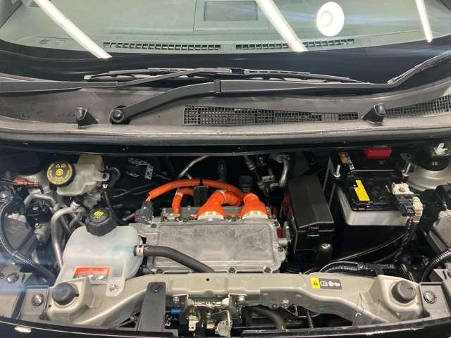 �d�C�����Ԃ̃����e�i���X�͓��Y�ɂ��C�����������B�d�C�����Ԃ�m��s�������v�����ŐV�̋@����g���Ă��Ԃ̓_���E���������{���܂��B�G���W���I�C���Ȃǂ��Ȃ��̂ŁA�����e�i���X��p�������̂����͓I�ł��B