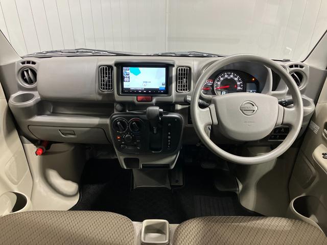 ＮＶ１００クリッパーバン ＤＸ　ＧＬセーフティパッケージ　ワンオーナー・車検整備付・ナビゲーション・ドライブレコーダー・オートライト・キーレス・プライバシーガラス・衝突被害軽減ブレーキ・踏み間違い防止アシスト（2枚目）