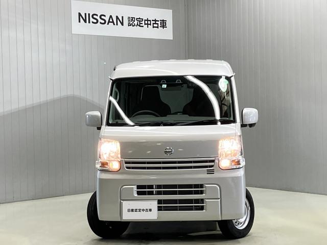 ＮＶ１００クリッパーバン ＤＸ　ＧＬセーフティパッケージ　ワンオーナー・車検整備付・ナビゲーション・ドライブレコーダー・オートライト・キーレス・プライバシーガラス・衝突被害軽減ブレーキ・踏み間違い防止アシスト（6枚目）