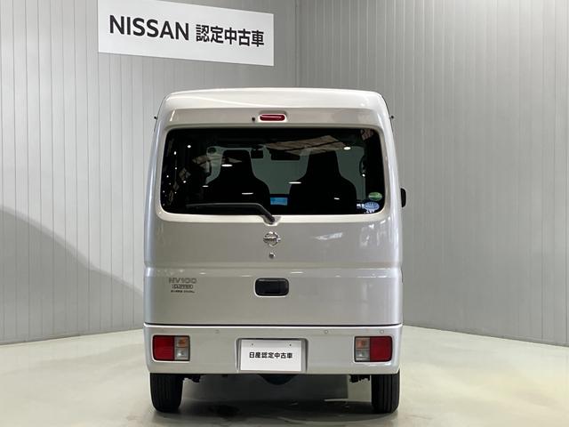 ＮＶ１００クリッパーバン ＤＸ　ＧＬセーフティパッケージ　ワンオーナー・車検整備付・ナビゲーション・ドライブレコーダー・オートライト・キーレス・プライバシーガラス・衝突被害軽減ブレーキ・踏み間違い防止アシスト（9枚目）