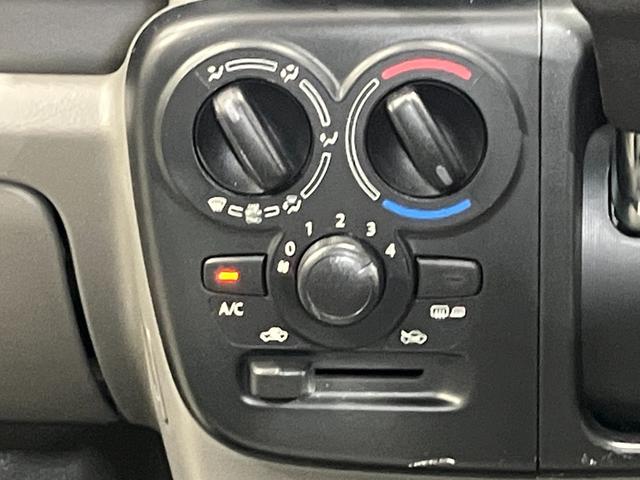 ＮＶ１００クリッパーバン ＤＸ　ＧＬセーフティパッケージ　ワンオーナー・車検整備付・ナビゲーション・ドライブレコーダー・オートライト・キーレス・プライバシーガラス・衝突被害軽減ブレーキ・踏み間違い防止アシスト（19枚目）