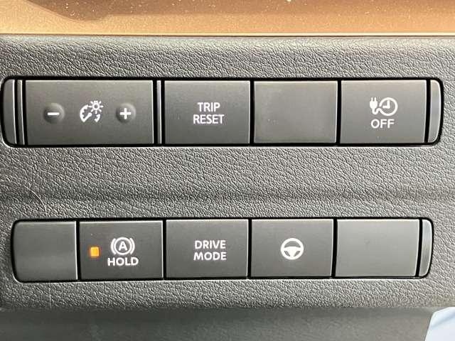 サクラ Ｇ　当社試乗車アップ・メーカーＯＰナビゲーション・プロパイロット・アラウンドビューモニター・ＥＴＣ・前席ヒーターシート・ＬＥＤヘッドライト・フォグランプ・アルミホイール・オートライト・オートエアコン（16枚目）