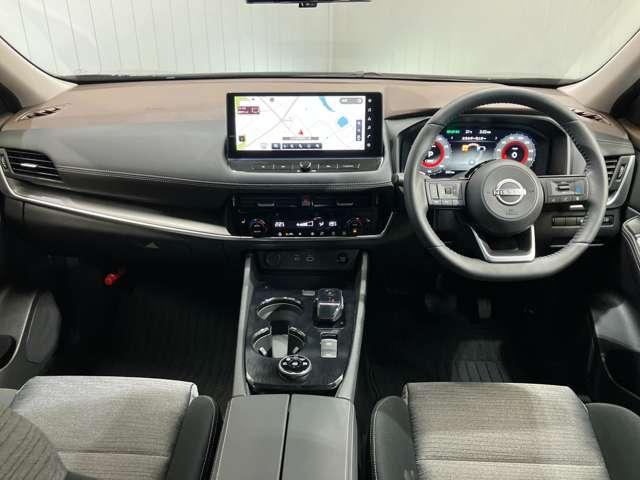 エクストレイル Ｘ　ｅ－４ＯＲＣＥ　１．５　Ｘ　ｅ－４ＯＲＣＥ　４ＷＤ　ナビゲーション・ＥＴＣ・プロパイロット・ヒーターシート・ヒートハンドル・アラウンドビューモニター・パワーシート・ＬＥＤヘッドライト・アルミホイール・オートライト・（4枚目）