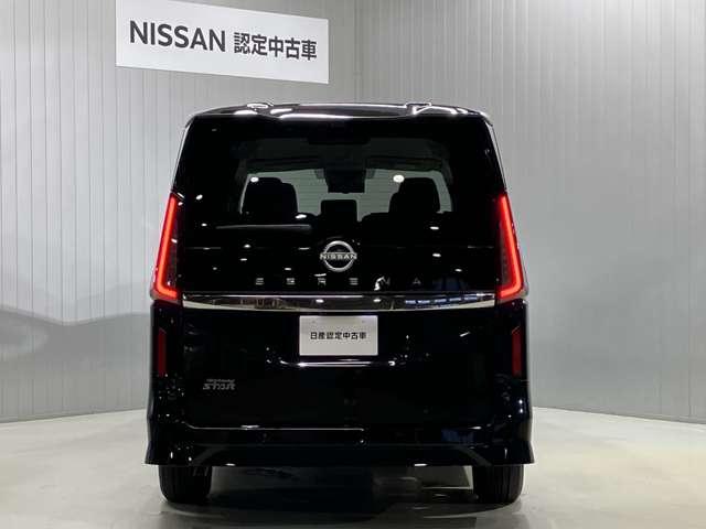 セレナ ハイウェイスターＶ　２．０ハイウェイスターＶ　当社試乗車アップ・メーカーＯＰナビゲーション・左右オートスライドドア・プロパイロット・アラウンドビューモニター・ＥＴＣ・ドライブレコーダー・ＬＥＤヘッドライト・フォグ・アルミ（8枚目）