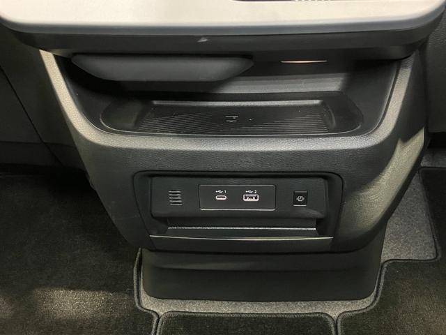 セレナ ハイウェイスターＶ　２．０ハイウェイスターＶ　当社試乗車アップ・メーカーＯＰナビゲーション・左右オートスライドドア・プロパイロット・アラウンドビューモニター・ＥＴＣ・ドライブレコーダー・ＬＥＤヘッドライト・フォグ・アルミ（35枚目）