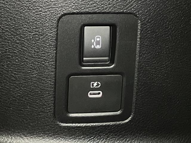 セレナ ハイウェイスターＶ　２．０ハイウェイスターＶ　当社試乗車アップ・メーカーＯＰナビゲーション・左右オートスライドドア・プロパイロット・アラウンドビューモニター・ＥＴＣ・ドライブレコーダー・ＬＥＤヘッドライト・フォグ・アルミ（37枚目）