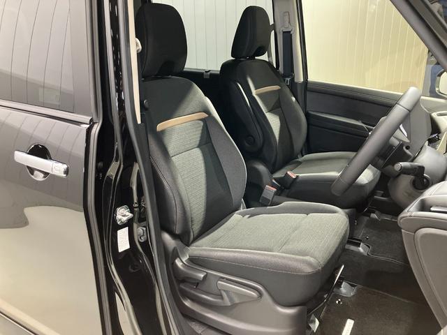 セレナ ハイウェイスターＶ　２．０ハイウェイスターＶ　当社試乗車アップ・メーカーＯＰナビゲーション・左右オートスライドドア・プロパイロット・アラウンドビューモニター・ＥＴＣ・ドライブレコーダー・ＬＥＤヘッドライト・フォグ・アルミ（41枚目）