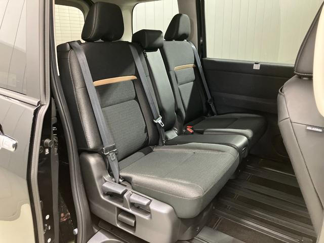セレナ ハイウェイスターＶ　２．０ハイウェイスターＶ　当社試乗車アップ・メーカーＯＰナビゲーション・左右オートスライドドア・プロパイロット・アラウンドビューモニター・ＥＴＣ・ドライブレコーダー・ＬＥＤヘッドライト・フォグ・アルミ（42枚目）