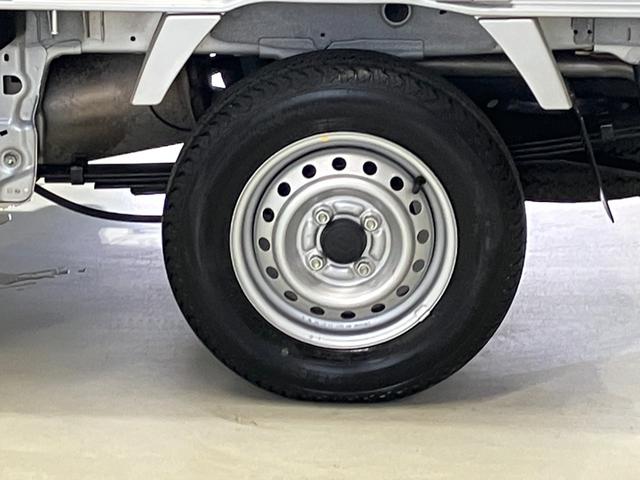 キャリイトラック ＫＣエアコン・パワステ農繁仕様　６６０　ＫＣ　エアコン・パワステ　農繁仕様　３方開　４ＷＤ　５Ｆ・マニュアルエアコン・ＣＤラジオ・オートライト・（32枚目）