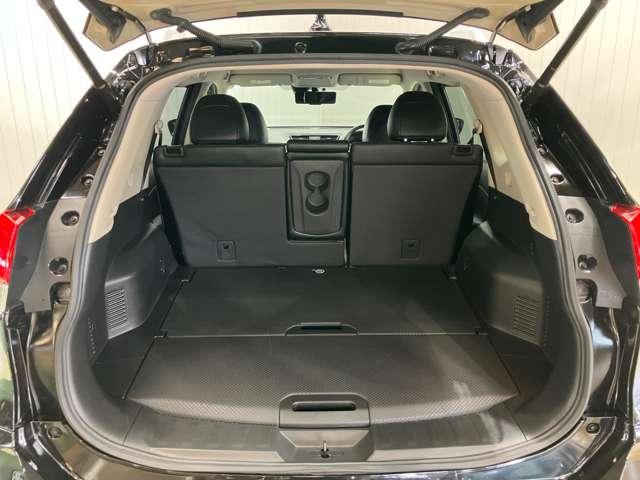エクストレイル ２０Ｘ　２．０　２０Ｘ　２列車　メモリーナビゲーション・全周囲カメラ・全席シートヒーターシート・ＥＴＣ・ドライブレコーダー・パワーバックドアＬＥＤヘッドライト・フォグランプ・アルミホイール・オートライト・（10枚目）