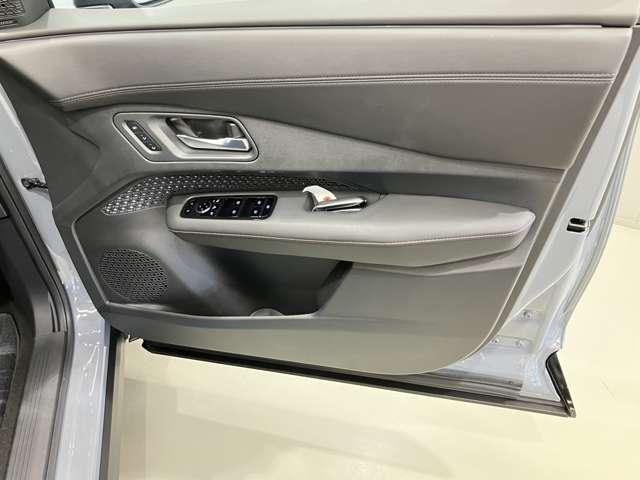 アリア B6 当社試乗車アップ・メーカーOPナビゲーション・プロパイロット・アラウンドビューモニター・ETC・サンルーフ・パワーシート・パワーリアゲート・LEDヘッドライト・フォグランプ・アルミホイールオートライト(9枚目)