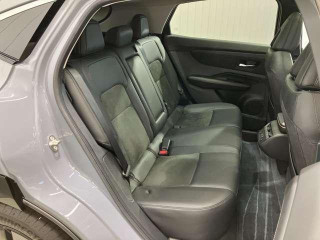 アリア B6 当社試乗車アップ・メーカーOPナビゲーション・プロパイロット・アラウンドビューモニター・ETC・サンルーフ・パワーシート・パワーリアゲート・LEDヘッドライト・フォグランプ・アルミホイールオートライト(10枚目)