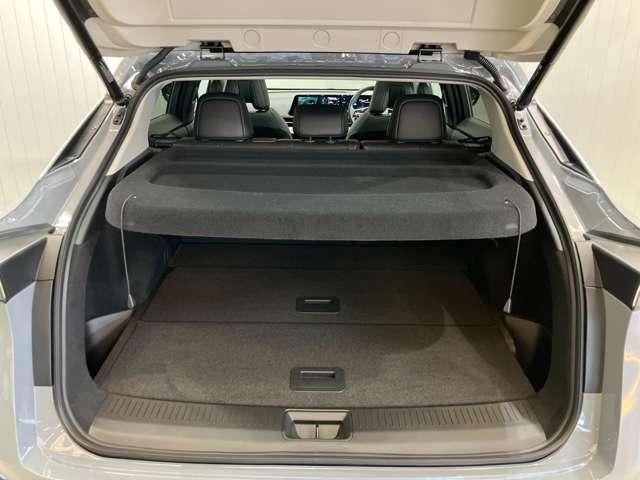 アリア B6 当社試乗車アップ・メーカーOPナビゲーション・プロパイロット・アラウンドビューモニター・ETC・サンルーフ・パワーシート・パワーリアゲート・LEDヘッドライト・フォグランプ・アルミホイールオートライト(12枚目)