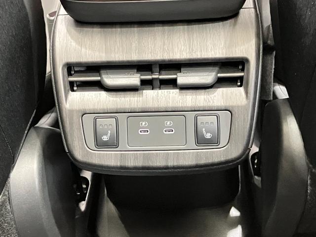 アリア B6 当社試乗車アップ・メーカーOPナビゲーション・プロパイロット・アラウンドビューモニター・ETC・サンルーフ・パワーシート・パワーリアゲート・LEDヘッドライト・フォグランプ・アルミホイールオートライト(27枚目)