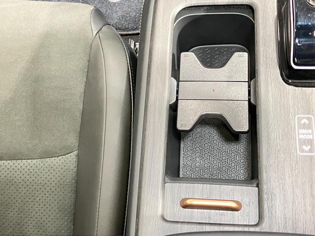 アリア B6 当社試乗車アップ・メーカーOPナビゲーション・プロパイロット・アラウンドビューモニター・ETC・サンルーフ・パワーシート・パワーリアゲート・LEDヘッドライト・フォグランプ・アルミホイールオートライト(40枚目)