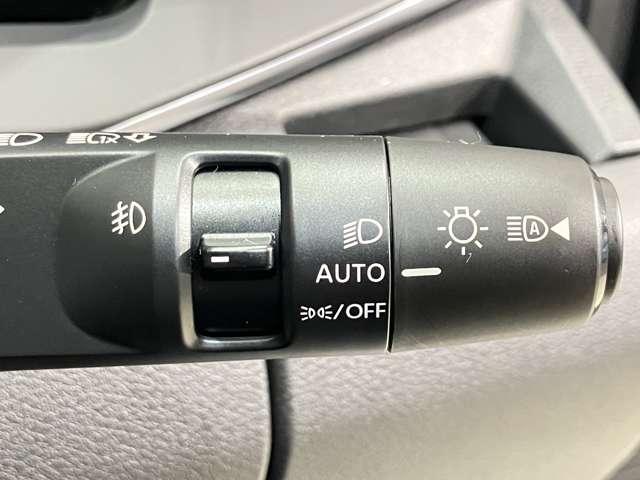 ノート Ｘ　１．２　Ｘ　当社試乗車アップ・純正メモリーナビゲーション・アラウンドビューモニター・プロパイロット・ＥＴＣ・ＬＥＤヘッドライト・フォグランプ・オートエアコン・オートライト・（17枚目）