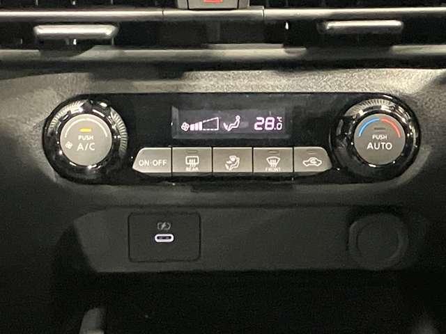 【オートエアコン】温度を設定すれば自動で空調調整をしてくれます★ボタンひとつで簡単便利！