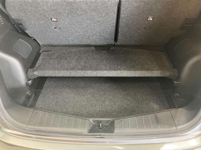 ノート Ｘ　１．２　Ｘ　ディーラーＯＰナビゲーション・バックモニター・ドライブレコーダー・フォグランプ・アルミホイール・オートライト・マニュアルエアコン（12枚目）