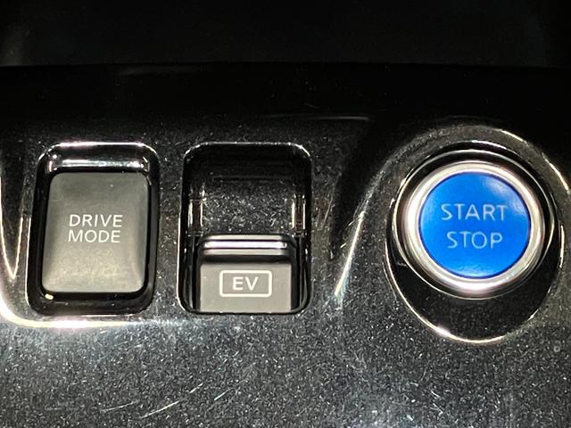 ���K�ȃh���C�u�������邽�߁A�V�t�g�m�u�̎��͂ɂ��|�o�n�v�d�q���[�h�X�C�b�`���͂��߁A�v�b�V���p���[�X�^�[�^�[��d�u���[�h�X�C�b�`�Ȃǂ�z�u���A���쐫�����߂Ă��܂��B