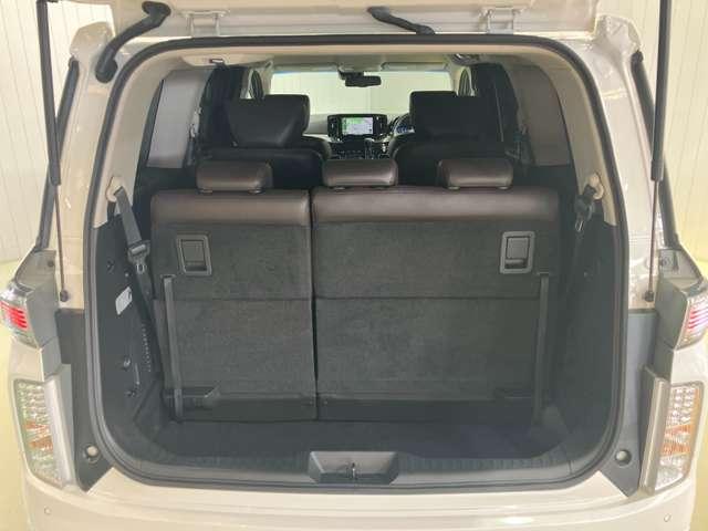 エルグランド ２５０ハイウェイスターＳ　アーバンクロム　２．５　２５０ハイウェイスターＳ　アーバンクロム　ディーラーＯＰナビゲーション・後席モニター・左右オートスライドドア・クルーズコントロール・ＥＴＣ・ドライブレコーダー・ＬＥＤヘッドライト・フォグランプ（10枚目）