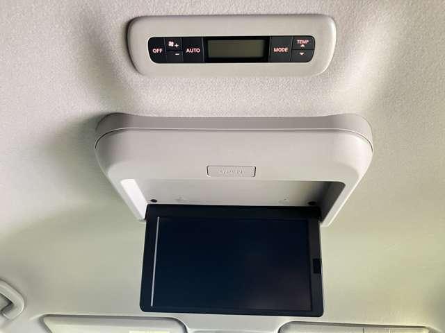 エルグランド ２５０ハイウェイスターＳ　アーバンクロム　２．５　２５０ハイウェイスターＳ　アーバンクロム　ディーラーＯＰナビゲーション・後席モニター・左右オートスライドドア・クルーズコントロール・ＥＴＣ・ドライブレコーダー・ＬＥＤヘッドライト・フォグランプ（17枚目）