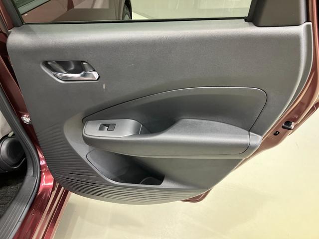 �y��ȃh�A�z�{�g���z���_�[���t���Ă���̂ŁA��Ȃł��������߂����܂���