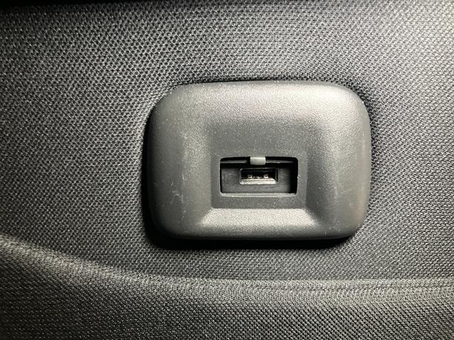 �t�r�a�\�P�b�g�q����ȃV�[�g�o�b�N���r���s���ɃX�}�[�g�t�H����^�u���b�g�[�����[�d���邱�Ƃ��ł��܂��I