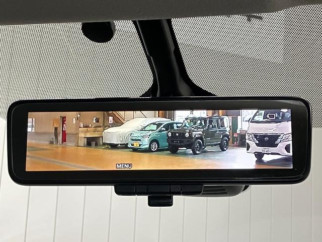 �y�X�}�[�g���[���~���[�z���[���~���[��Ɏԑ̌���J�����̉f�����f���o�����ƂŎԓ�����A�ו��󋵂ɉe���������܂���