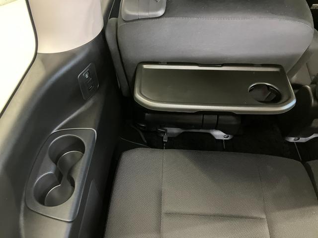 �R��ڃV�[�g�ɂ��e�[�u����{�g���z���_�[������̂ŁA�ǂ̃V�[�g�ł����K�ɉ߂����܂��I