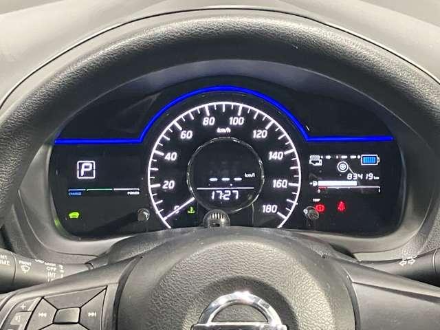 ノート ｅ－パワー　Ｘ　１．２　ｅ－ＰＯＷＥＲ　Ｘ　ワンオーナー・純正ＳＤナビゲーション・オートライト・ＥＴＣ・フォグランプ・アルミホイール・オートエアコン・オートライト（3枚目）
