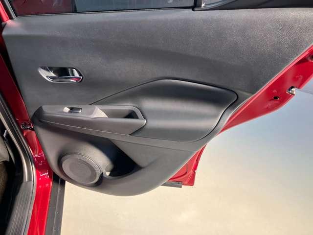 �y��ȃh�A�z�{�g���z���_�[���t���Ă���̂ŁA��Ȃł��������߂����܂���