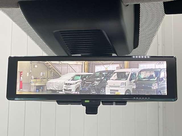 �y�C���e���W�F���g�@���[���~���[�z�ԗ�����̃J�����f�����~���[�ʂɉf���o���̂ŁA�ԓ��̏󋵂�A�V��Ȃǂɉe�����ꂸ���ł��N���A�Ȍ�����E�������܂��I