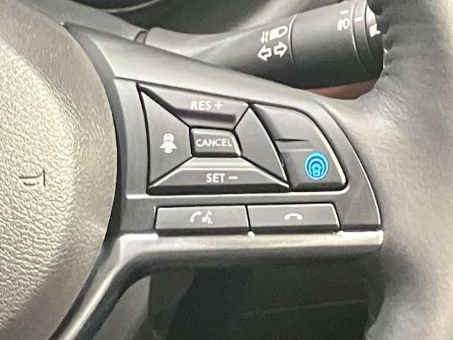 �y�v���p�C���b�g�z�����̃m���m���a�؂��X�C�b�`�ЂƂŃA�N�Z���E�u���[�L�E�X�e�A�����O���Ԃ��A�V�X�g���Ă����̂Ń��N���N�ł���