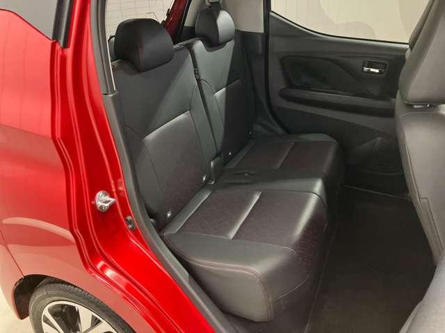 デイズ ６６０　ハイウェイスターＧターボ　当社試乗車アップ・ディーラーＯＰナビゲーション・アラウンドビューモニター・ＥＴＣ・ＬＥＤヘッドライト・フォグランプ・アルミホイール・オートエアコン・オートライト（11枚目）