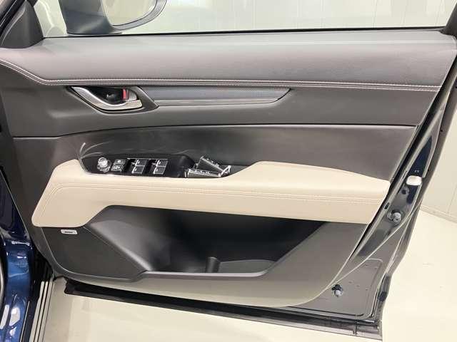 �y�^�]�ȃh�A�z�{�g���z���_�[����[�|�P�b�g���t���Ă���̂ŉ^�]�Ȏ�����X�b�L���ۂĂ܂���