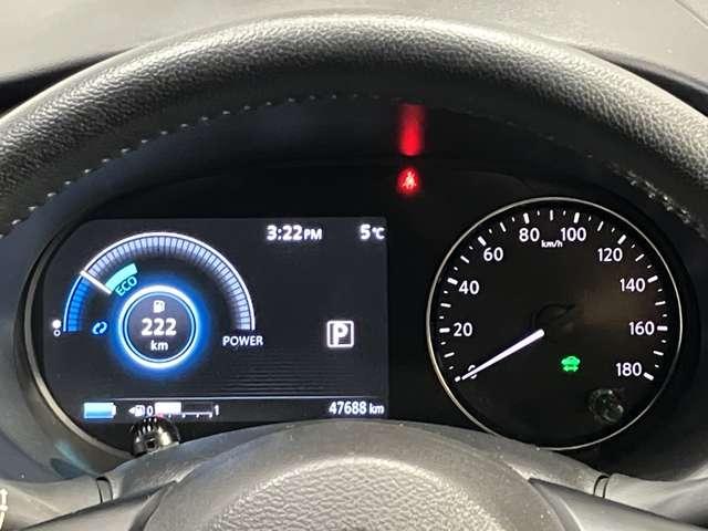 キックス １．２　Ｘ　（ｅ－ＰＯＷＥＲ）　純正９インチＳＤナビゲーション・プロパイロット・アラウンドビューモニター・ＥＴＣ・ドライブレコーダー・ＬＥＤヘッドライト・フォグランプ・アルミホイール・オートライト・オートエアコン・（3枚目）