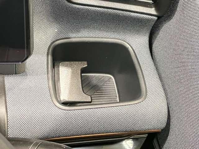 �^�]�Ȃ̃h�����N�z���_�[�ł��B��̂Ƃǂ��₷���ʒu�ɂ���̂ŕ֗��ł�