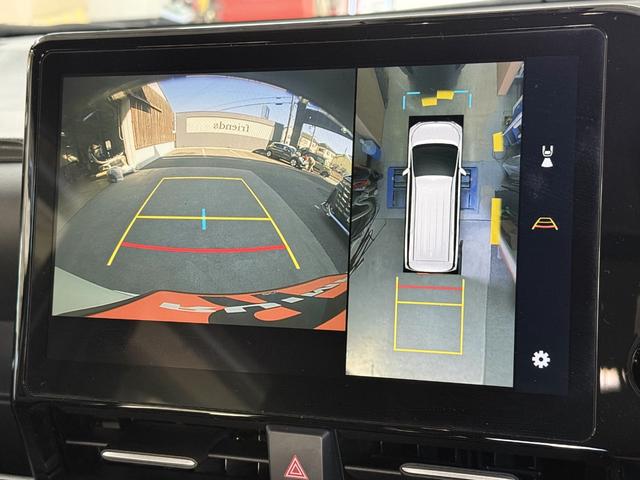 ヴォクシー Ｓ－Ｚ　１オーナー　ＰＶＭ　ＢＳＭ　ＨＵＤ　ＡＣＣ　シートＨ　両ＰＳＤ　ＥＴＣ２．０　ＤＶＤ／ＣＤ　安心降車アシスト　アドバンストドライブ　トヨタチームメイト　ＬＥＤターンランプ　純正１７インチＡＷ　ドラレコ（3枚目）