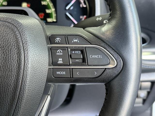 ヴォクシー Ｓ－Ｚ　１オーナー　ＰＶＭ　ＢＳＭ　ＨＵＤ　ＡＣＣ　シートＨ　両ＰＳＤ　ＥＴＣ２．０　ＤＶＤ／ＣＤ　安心降車アシスト　アドバンストドライブ　トヨタチームメイト　ＬＥＤターンランプ　純正１７インチＡＷ　ドラレコ（8枚目）
