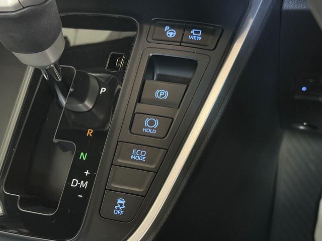 ヴォクシー Ｓ－Ｚ　１オーナー　ＰＶＭ　ＢＳＭ　ＨＵＤ　ＡＣＣ　シートＨ　両ＰＳＤ　ＥＴＣ２．０　ＤＶＤ／ＣＤ　安心降車アシスト　アドバンストドライブ　トヨタチームメイト　ＬＥＤターンランプ　純正１７インチＡＷ　ドラレコ（11枚目）