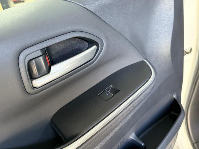 ヴォクシー Ｓ－Ｚ　１オーナー　ＰＶＭ　ＢＳＭ　ＨＵＤ　ＡＣＣ　シートＨ　両ＰＳＤ　ＥＴＣ２．０　ＤＶＤ／ＣＤ　安心降車アシスト　アドバンストドライブ　トヨタチームメイト　ＬＥＤターンランプ　純正１７インチＡＷ　ドラレコ（33枚目）