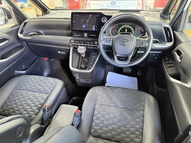 ヴォクシー Ｓ－Ｚ　１オーナー　ＰＶＭ　ＢＳＭ　ＨＵＤ　ＡＣＣ　シートＨ　両ＰＳＤ　ＥＴＣ２．０　ＤＶＤ／ＣＤ　安心降車アシスト　アドバンストドライブ　トヨタチームメイト　ＬＥＤターンランプ　純正１７インチＡＷ　ドラレコ（45枚目）