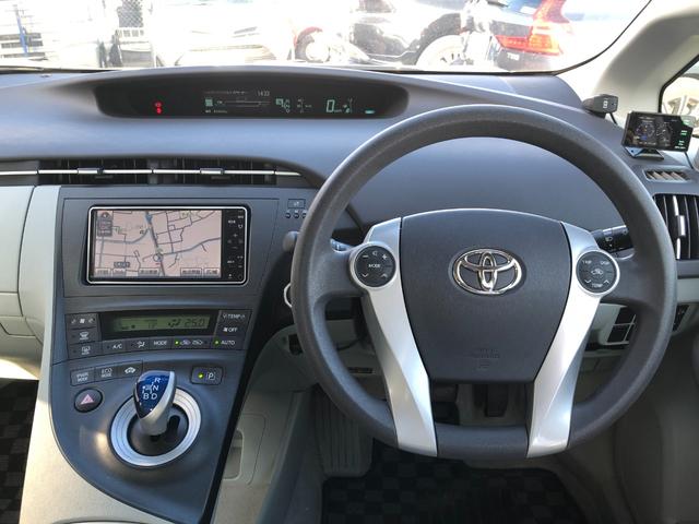 プリウス Ｓツーリングセレクション　純正ナビ　バックカメラ　ドライブレコーダー　前後コーナーセンサー　純正ＬＥＤヘッドライト　ワンセグ　ＤＶＤ再生　ビルトインＥＴＣ　プッシュスタート＆スマートキー（8枚目）