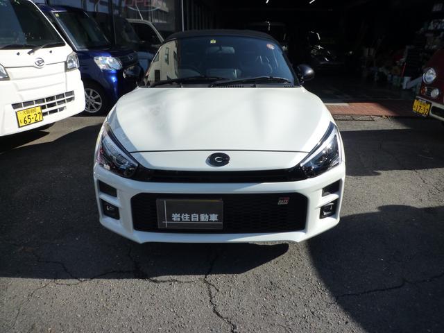 コペン ＧＲ　スポーツ　純正ナビ　フルセグテレビ　バックカメラ　Ｂｌｕｅｔｏｏｔｈ・ＵＳＢ・ＨＤＭＩ接続　純正ＨＫＳマフラー　専用ＢＢＳアルミホイール　専用サスペンション　専用ＭＯＭＯハンドル　専用レカロシート（2枚目）